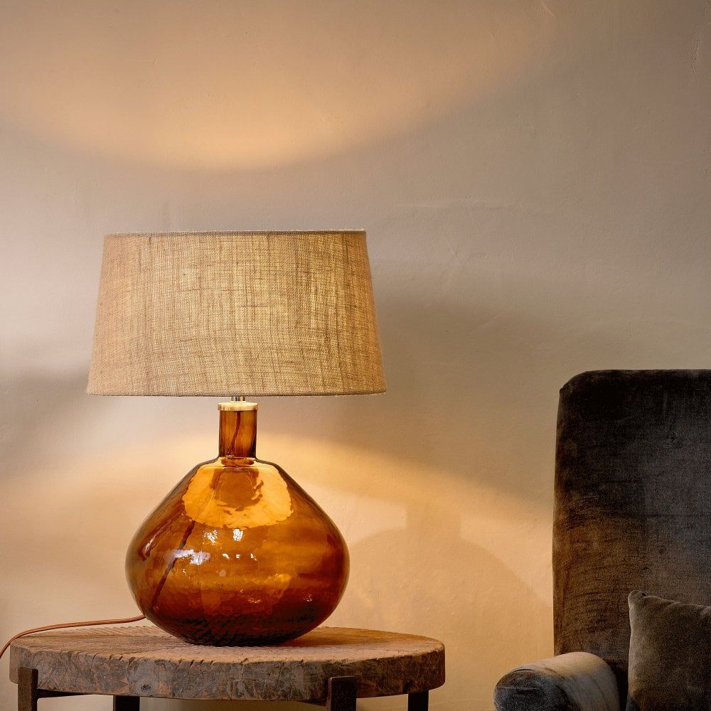 Decorative table lamp design